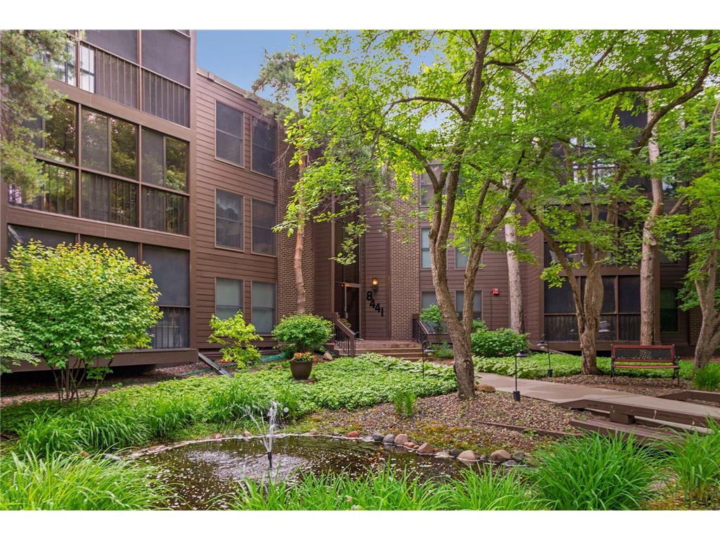 8441 Irwin Road #202 Bloomington MN 55437 6793572 image2