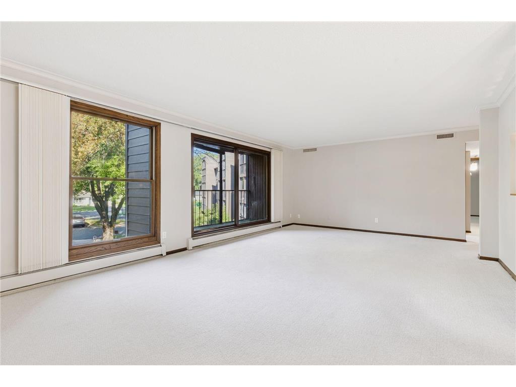 8441 Irwin Road #202 Bloomington MN 55437 6793572 image4