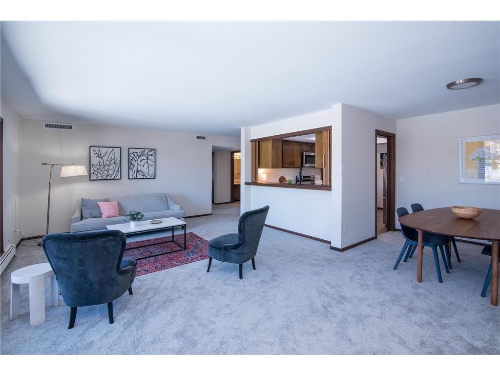 8441 Irwin Road #203 Bloomington MN 55437 6329130 image1