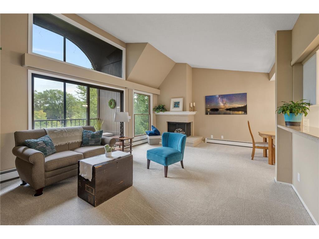 8441 Irwin Road #301 Bloomington MN 55437 6426118 image1