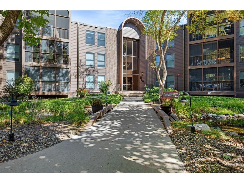8441 Irwin Road #311 Bloomington MN 55437 6610302 image1