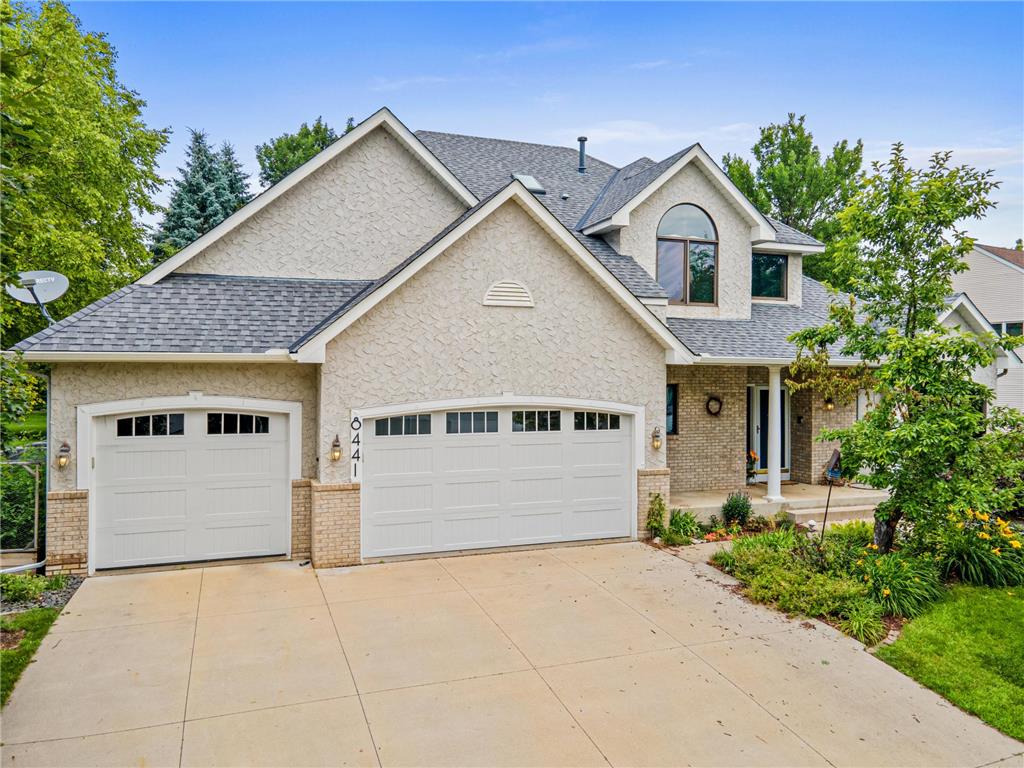 8441 W Lake Drive Chanhassen MN 55317 7106639 image1