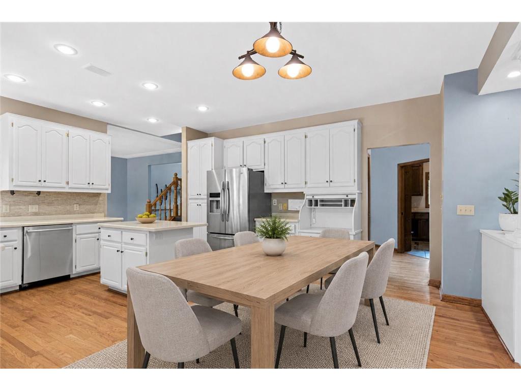 8441 W Lake Drive Chanhassen MN 55317 7106639 image3