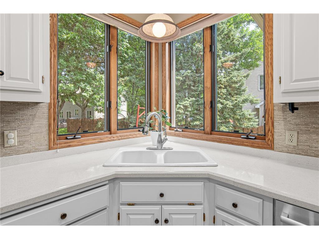 8441 W Lake Drive Chanhassen MN 55317 7106639 image6
