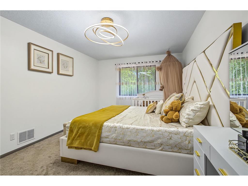 8445 Morgan Lane Eden Prairie MN 55347 7109385 image18