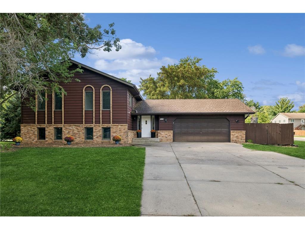 8445 W River Road Brooklyn Park MN 55444 6596698 image1