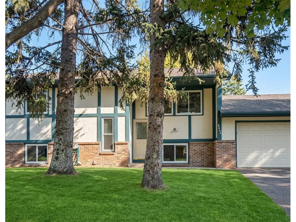 8446 Sumter Circle N Brooklyn Park MN 55445 7063939 image1