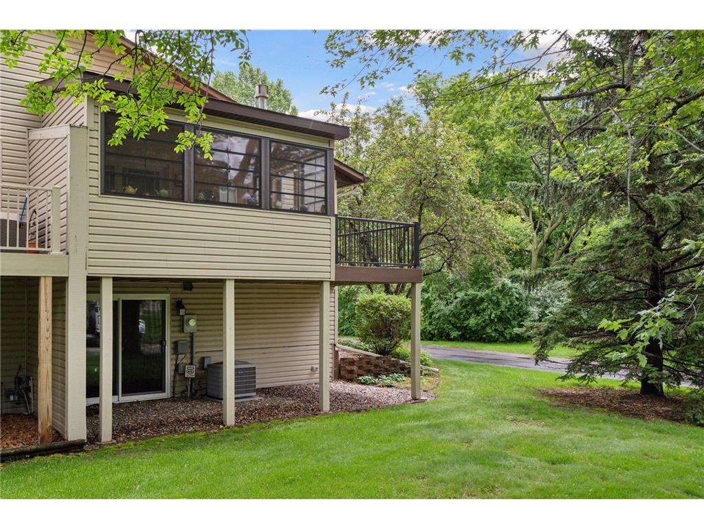 8447 Morgan Lane Eden Prairie MN 55347 7091162 image24