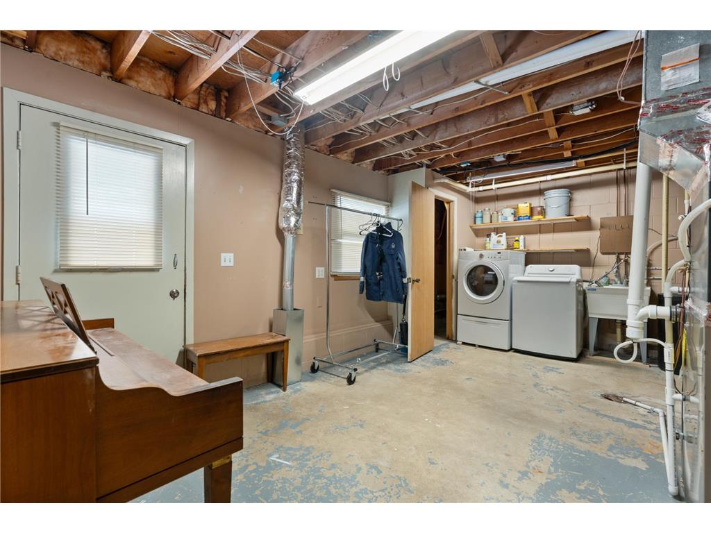 845 3rd Avenue NW Plainview MN 55964 6825535 image24