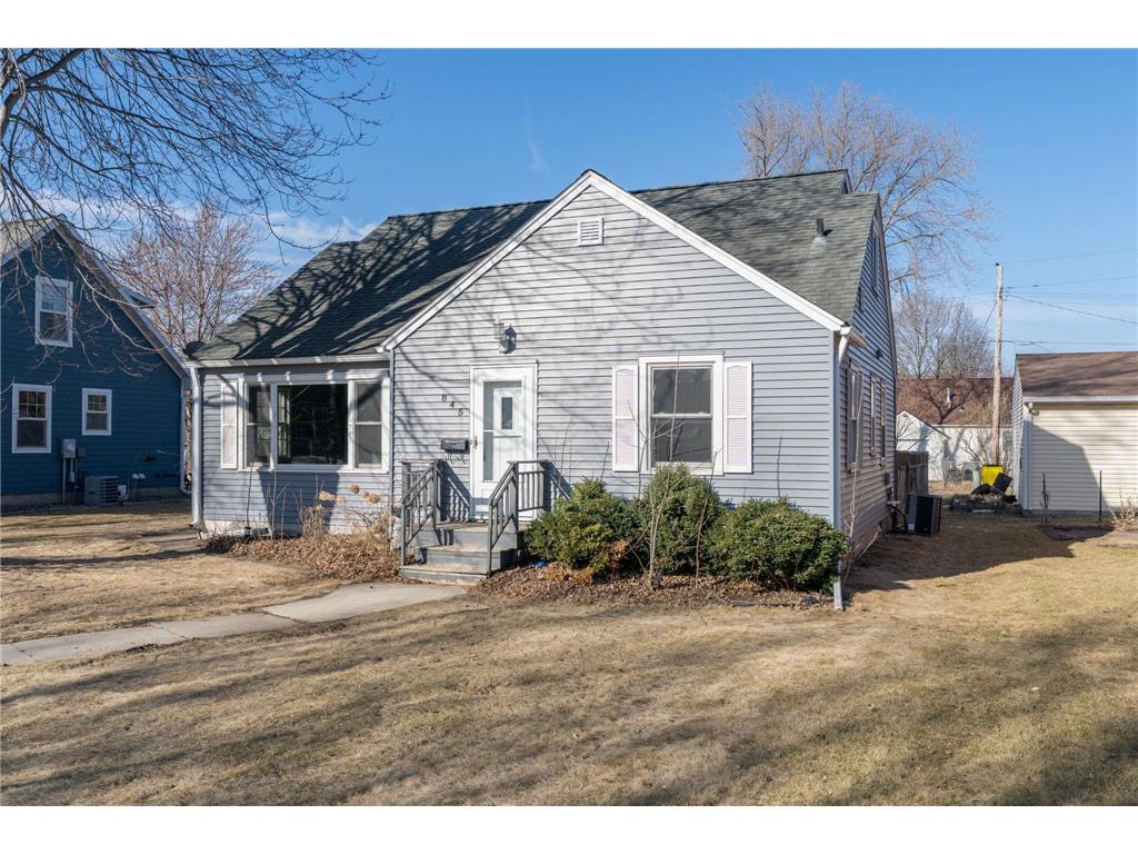 845 Lyndale Street North Mankato MN 56003 6692330 image1