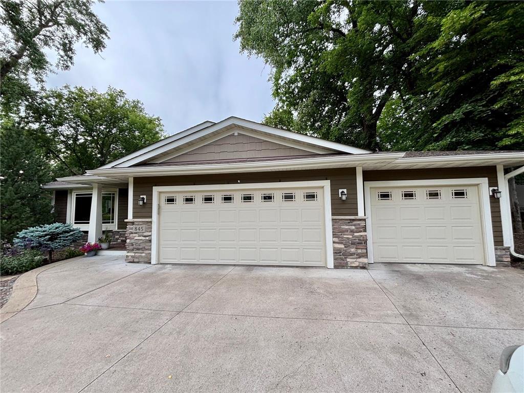 845 Palm Court Maplewood MN 55109 7008673 image1
