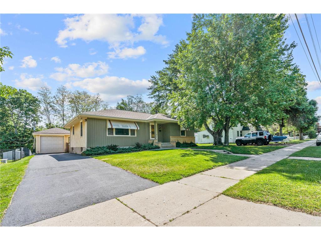 845 Spencer Street S Shakopee MN 55379 7085289 image1
