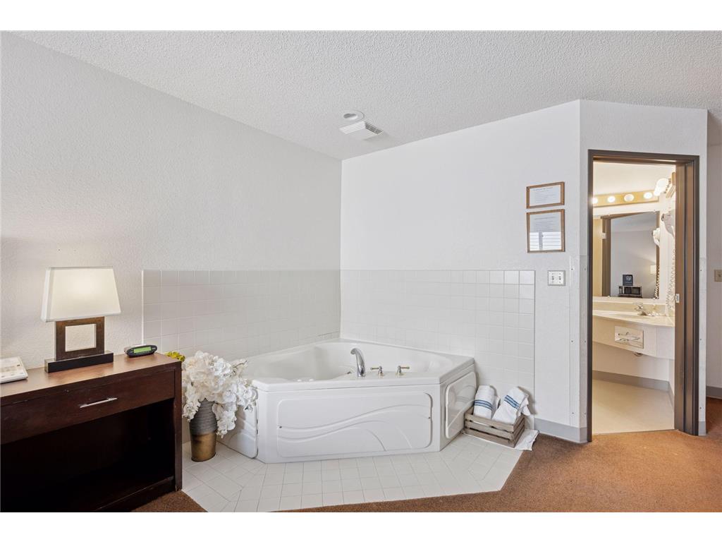 845 US 212 W Granite Falls MN 56241 6682091 image39