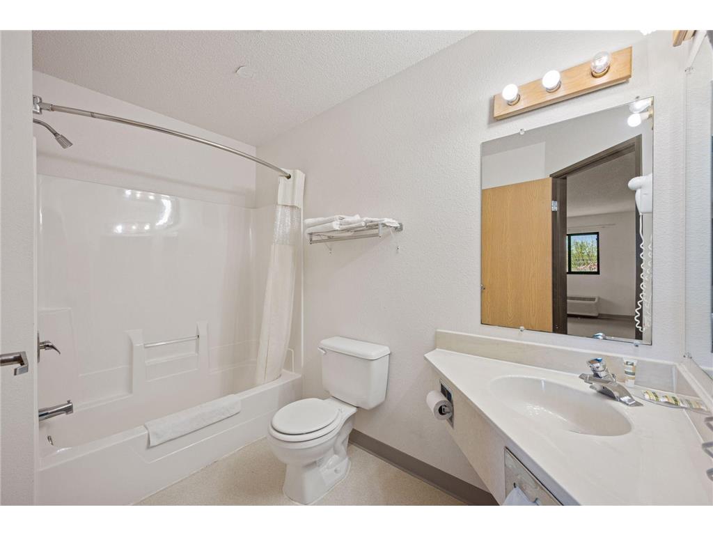 845 US 212 W Granite Falls MN 56241 6682091 image57