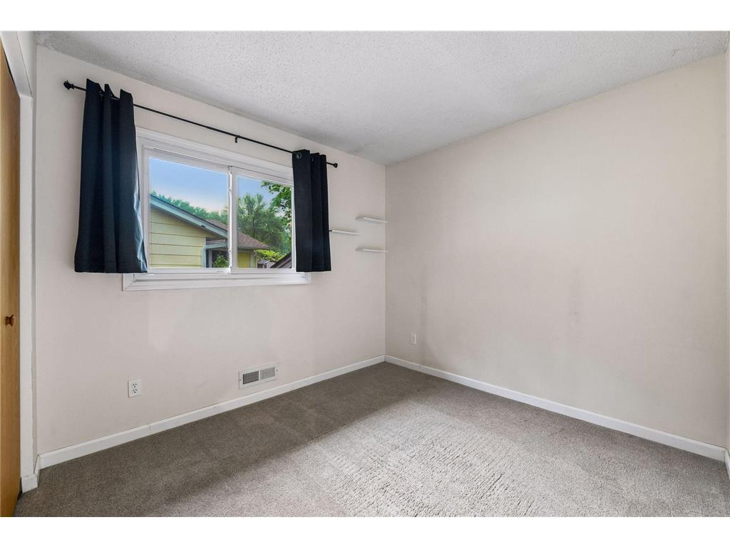 8450 Hiawatha Avenue Eden Prairie MN 55347 7078591 image15