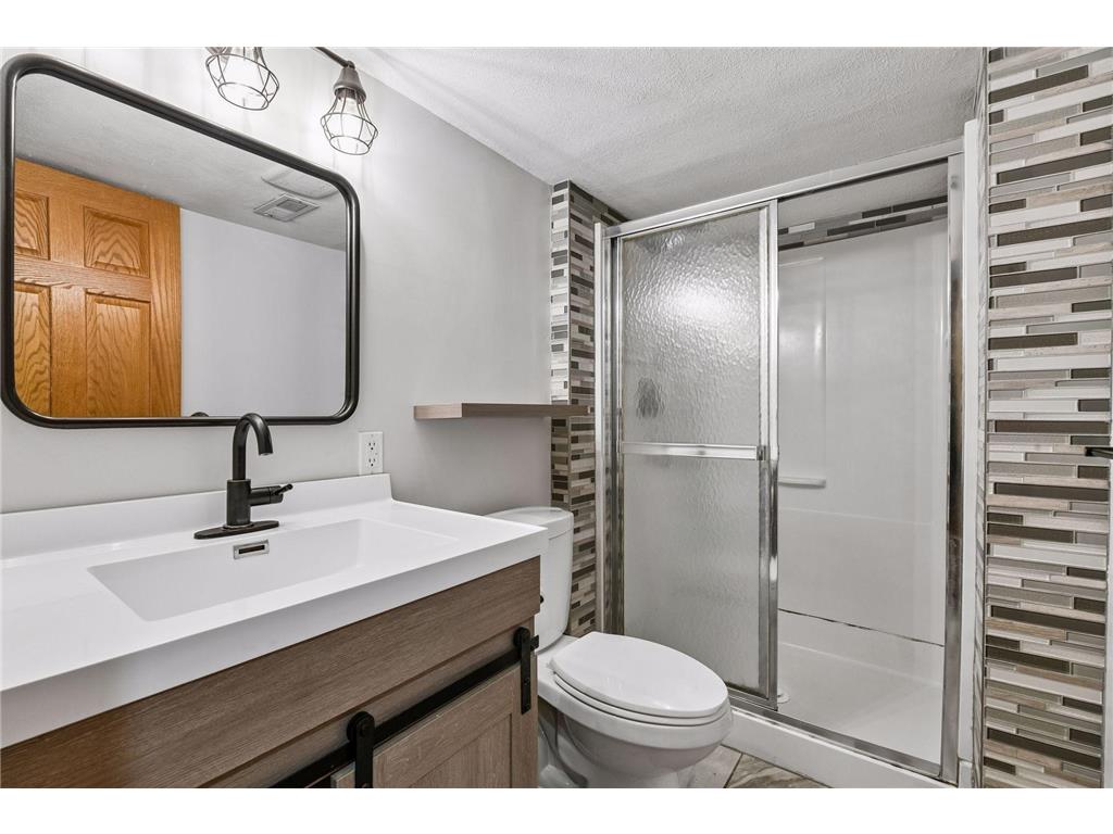 8450 Hiawatha Avenue Eden Prairie MN 55347 7078591 image20
