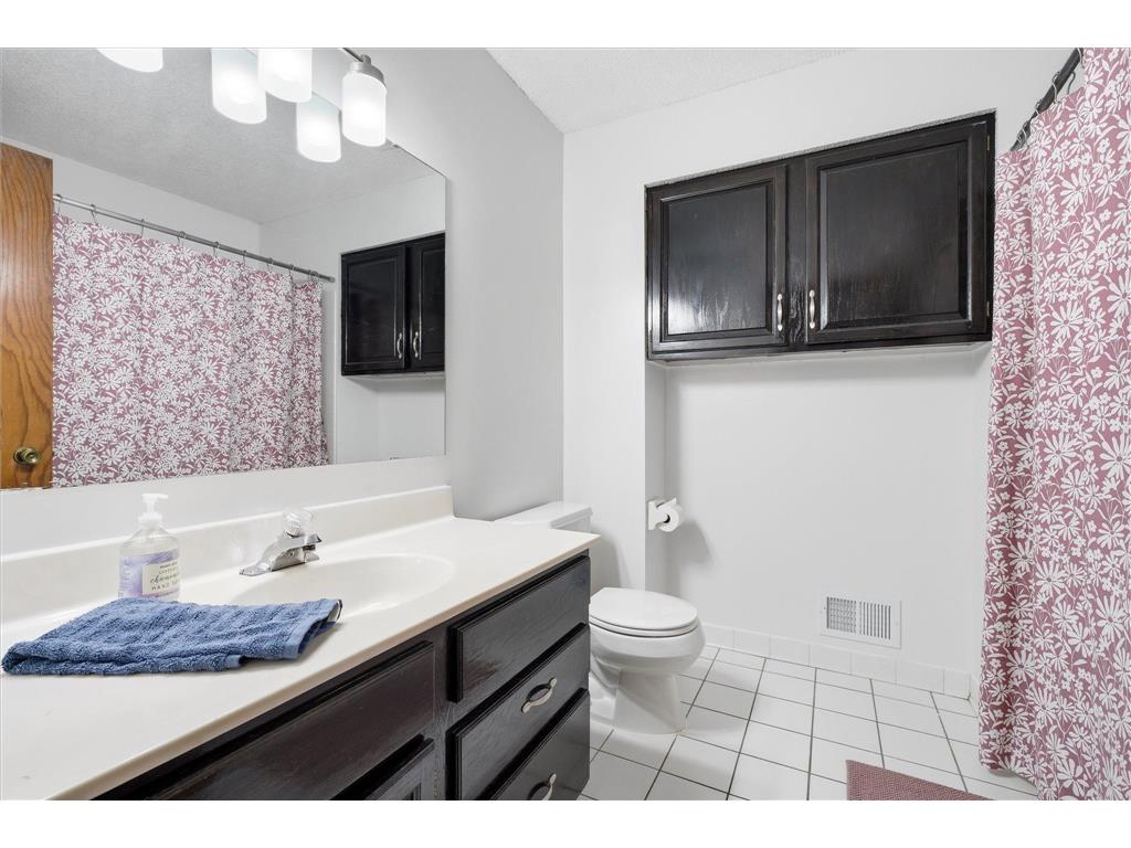 8452 Monterey Court Eden Prairie MN 55347 7039579 image20