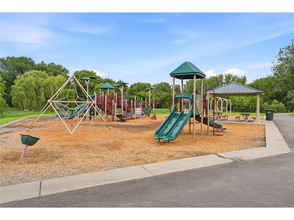 8452 Monterey Court Eden Prairie MN 55347 7039579 image36