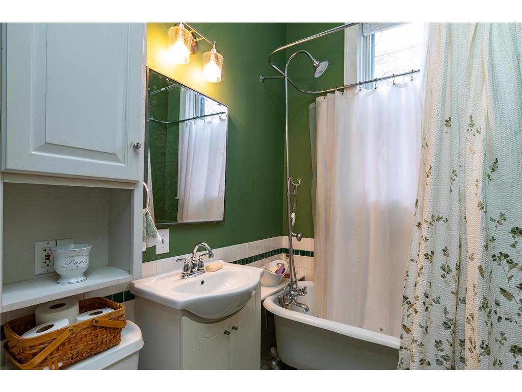 846 Lincoln Avenue Saint Paul MN 55105 7006102 image16