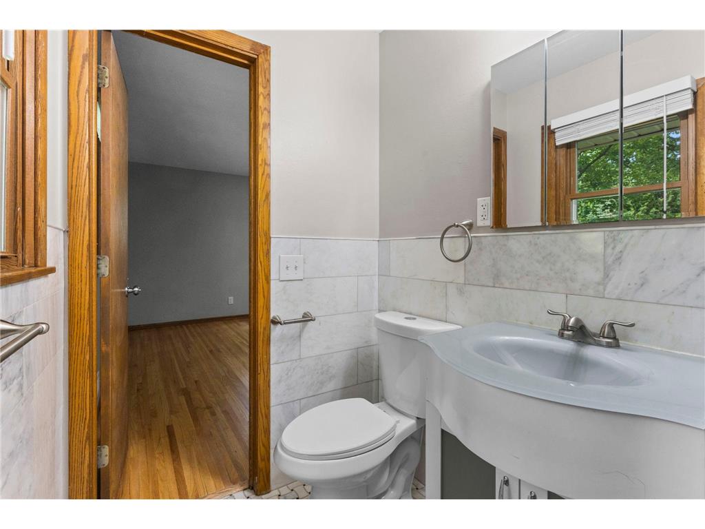 8460 Westbend Road Golden Valley MN 55427 7104885 image28