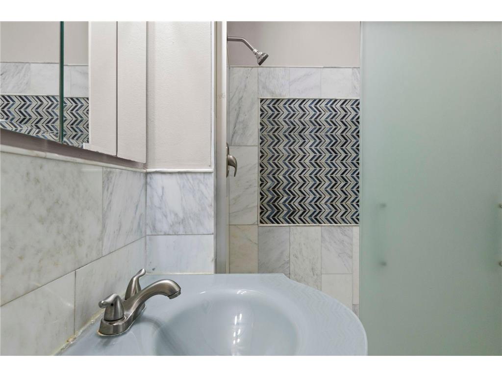 8460 Westbend Road Golden Valley MN 55427 7104885 image29