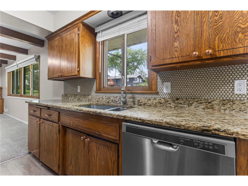 8460 Westbend Road Golden Valley MN 55427 7104885 image32