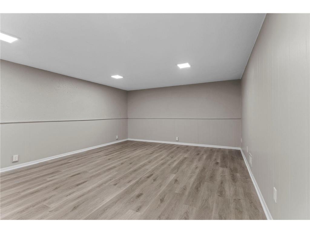 8460 Westbend Road Golden Valley MN 55427 7104885 image35