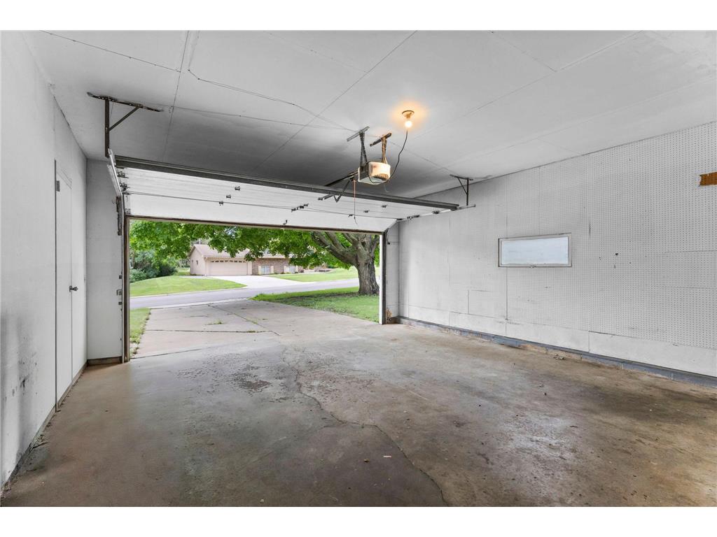 8460 Westbend Road Golden Valley MN 55427 7104885 image49