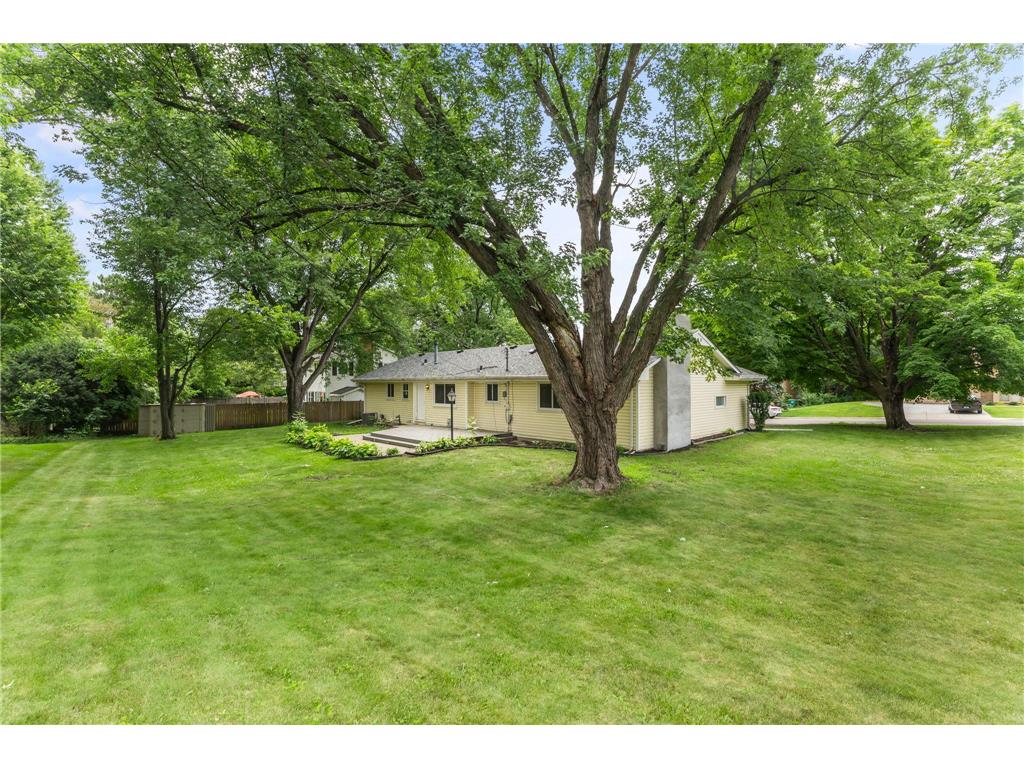 8460 Westbend Road Golden Valley MN 55427 7104885 image58