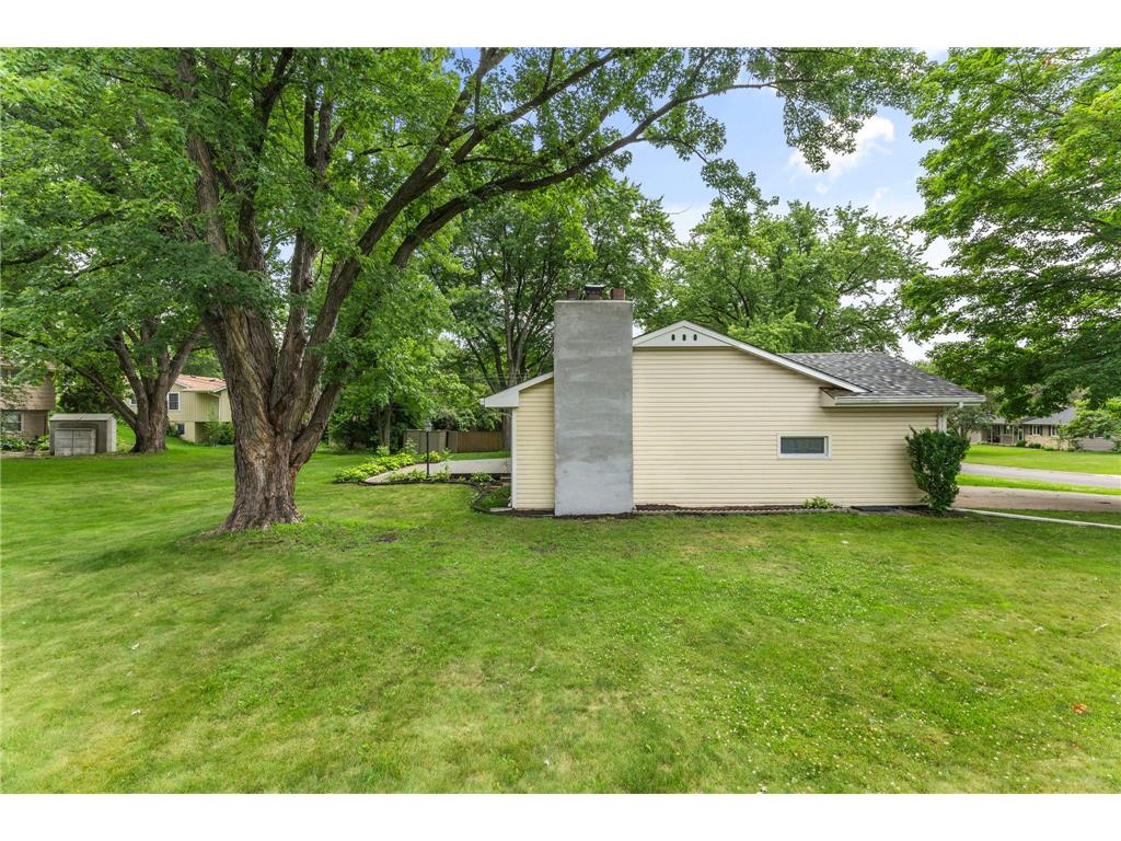 8460 Westbend Road Golden Valley MN 55427 7104885 image59
