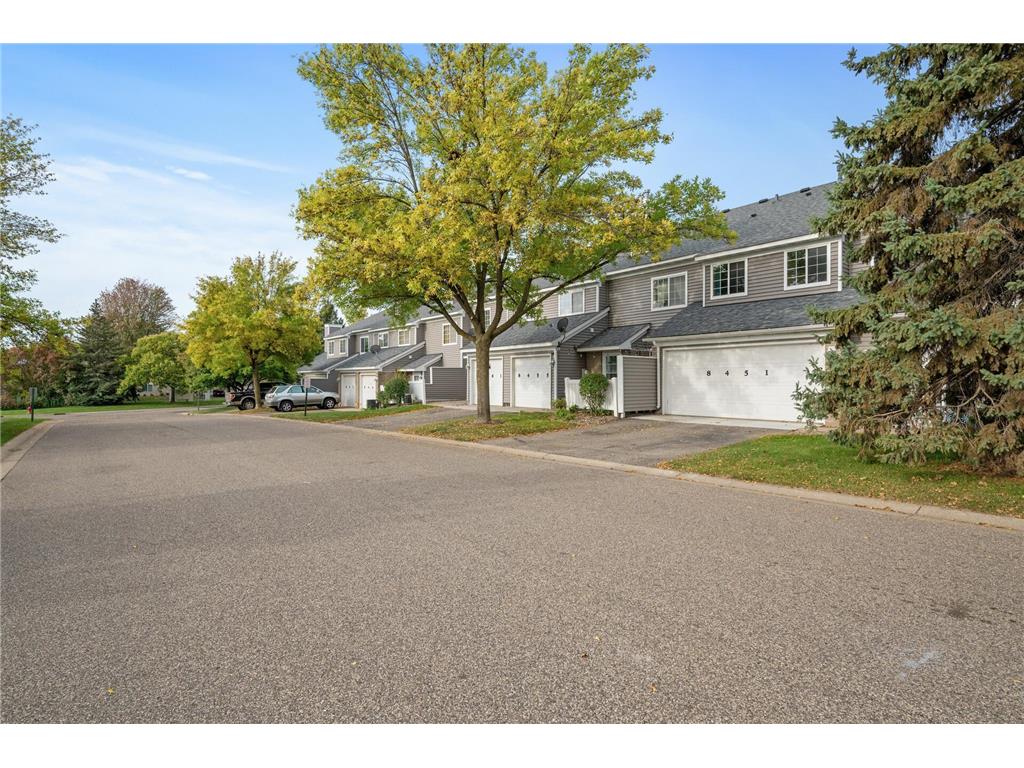 8461 Corcoran Circle, Inver Grove Heights, MN 55076 MLS 6444400 Edina Realty