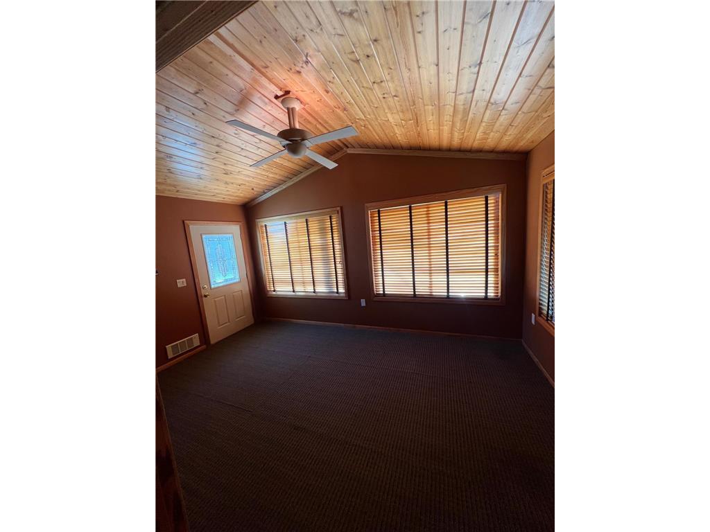 8461 Groveland Road Mounds View MN 55112 6816360 image16