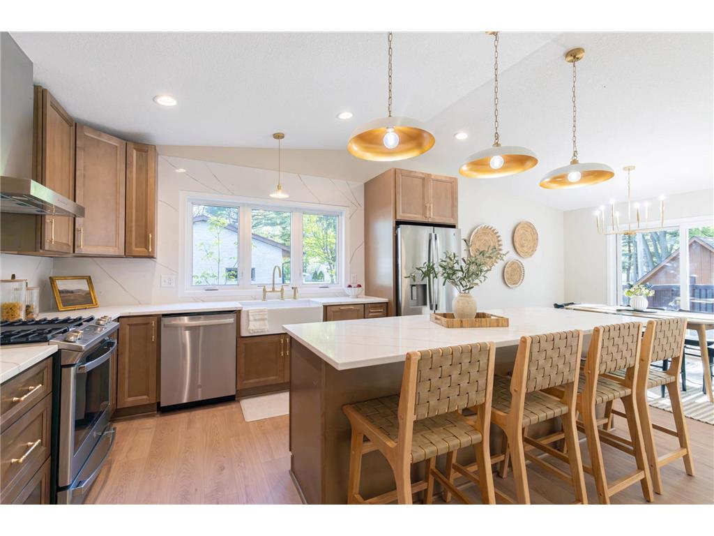 8464 Greenwood Drive Mounds View MN 55112 6724125 image1