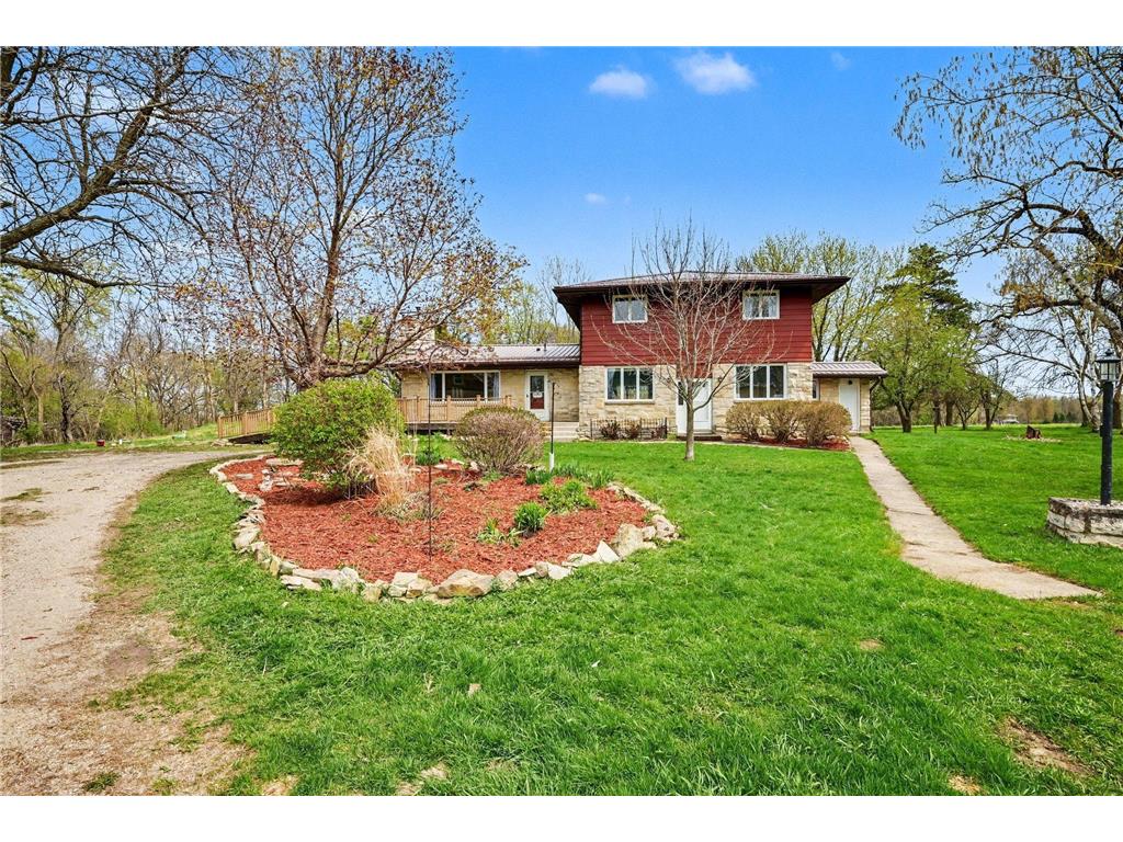 8465 170th Street E Nerstrand MN 55053 7060876 image1