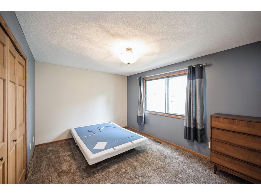 8469 S Pond Trail Champlin MN 55316 6809617 image11