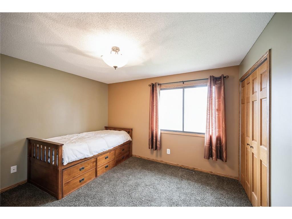 8469 S Pond Trail Champlin MN 55316 6809617 image12