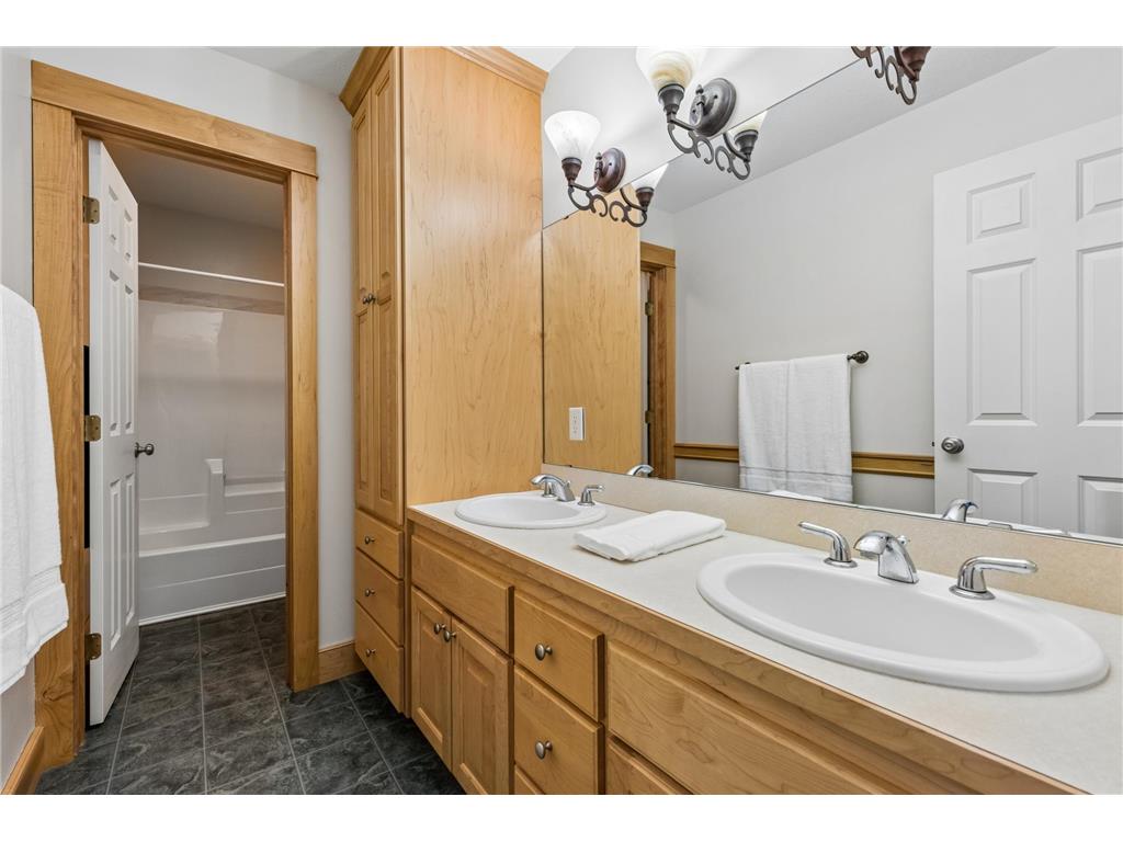 8469 Woodland Curve Saint Bonifacius MN 55375 7036373 image32
