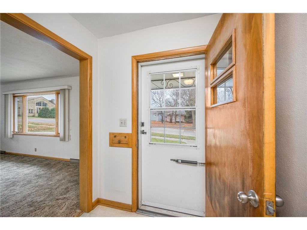 847 S Hampton Street Fairmont MN 56031 6820176 image2