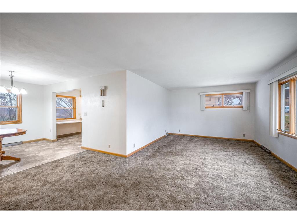 847 S Hampton Street Fairmont MN 56031 6820176 image3