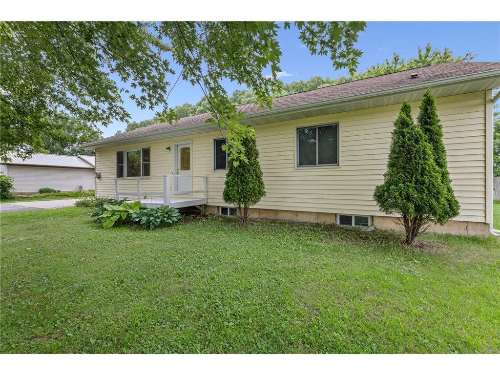 8470 E Street N Stockton MN 55987 6752022 image1