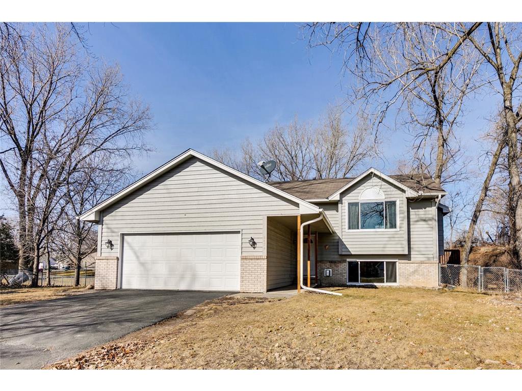 8474 Larch Street NW Coon Rapids MN 55433 6481468 image1