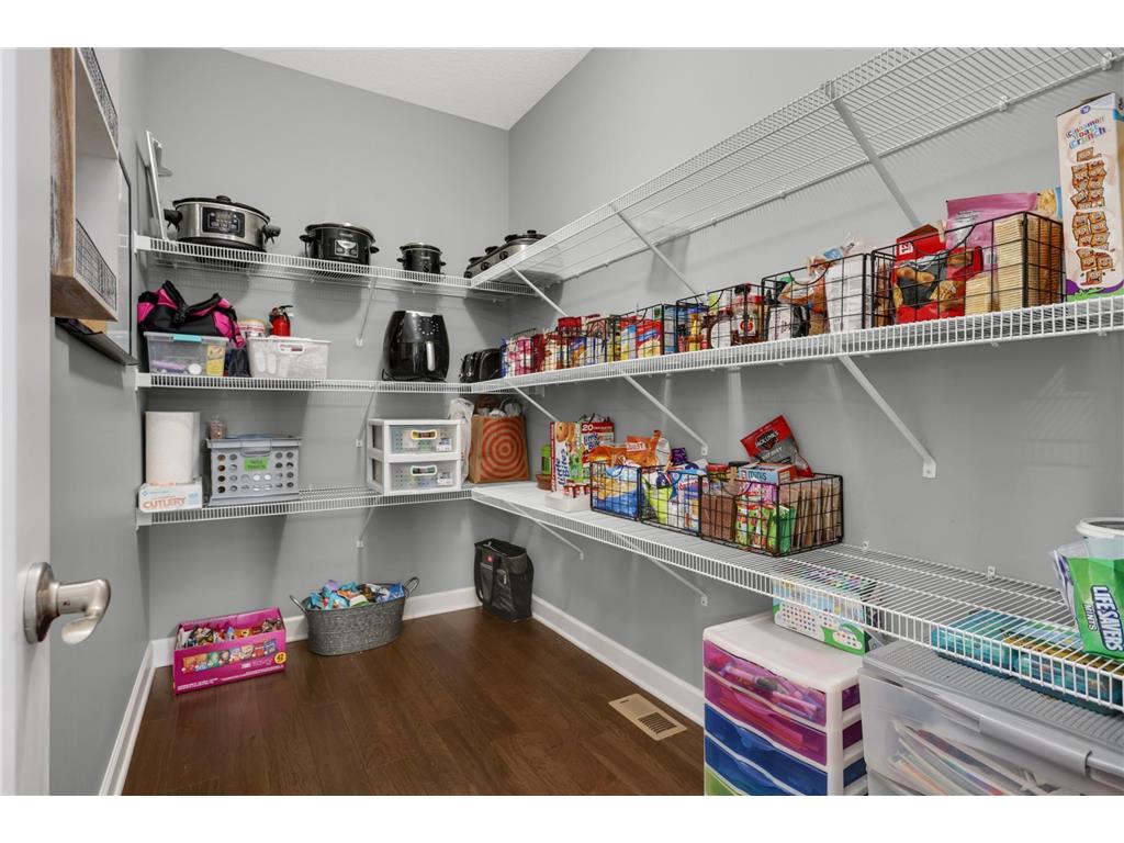 8476 200th Street W Lakeville MN 55044 7079338 image19