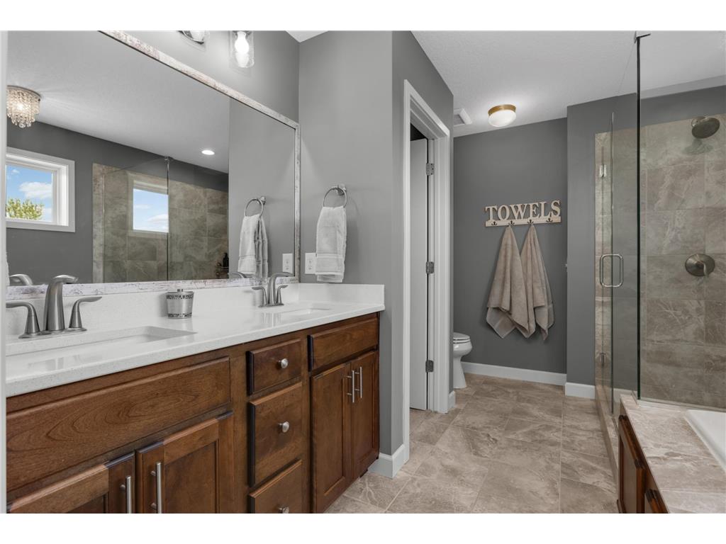 8476 200th Street W Lakeville MN 55044 7079338 image27
