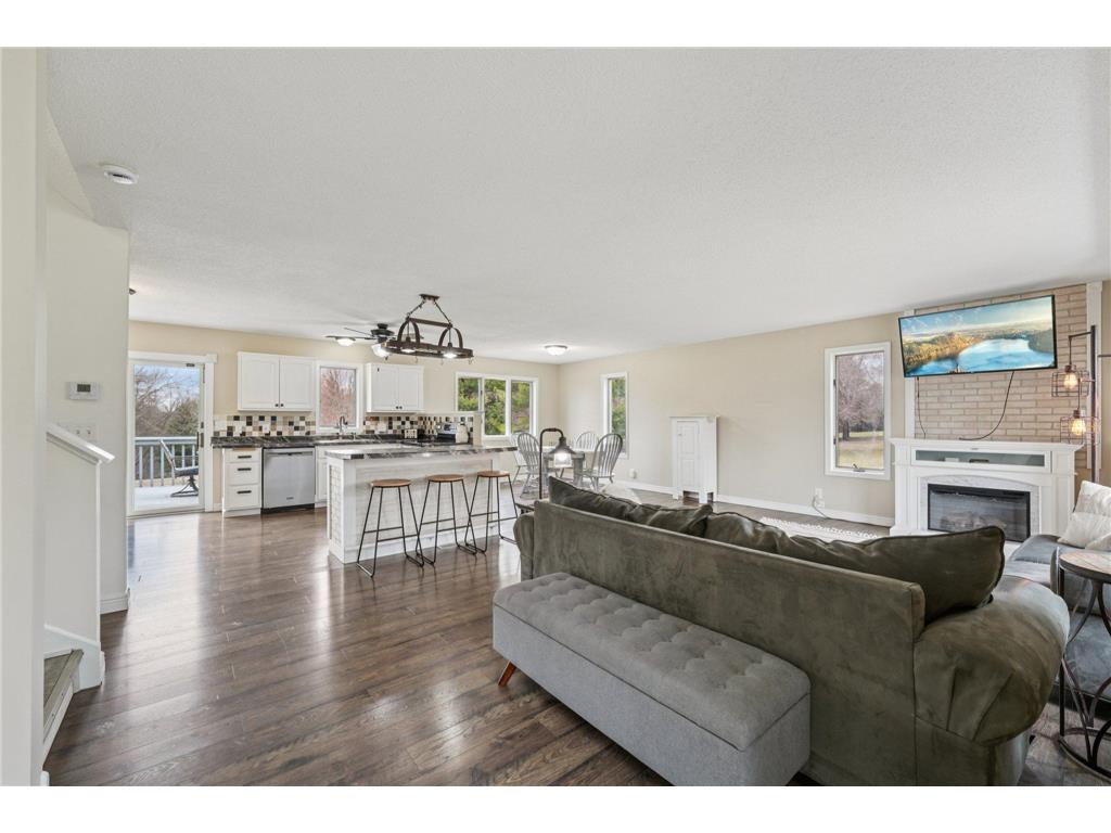 848 Mcdiarmid Drive Hudson WI 54016 7016618 image2