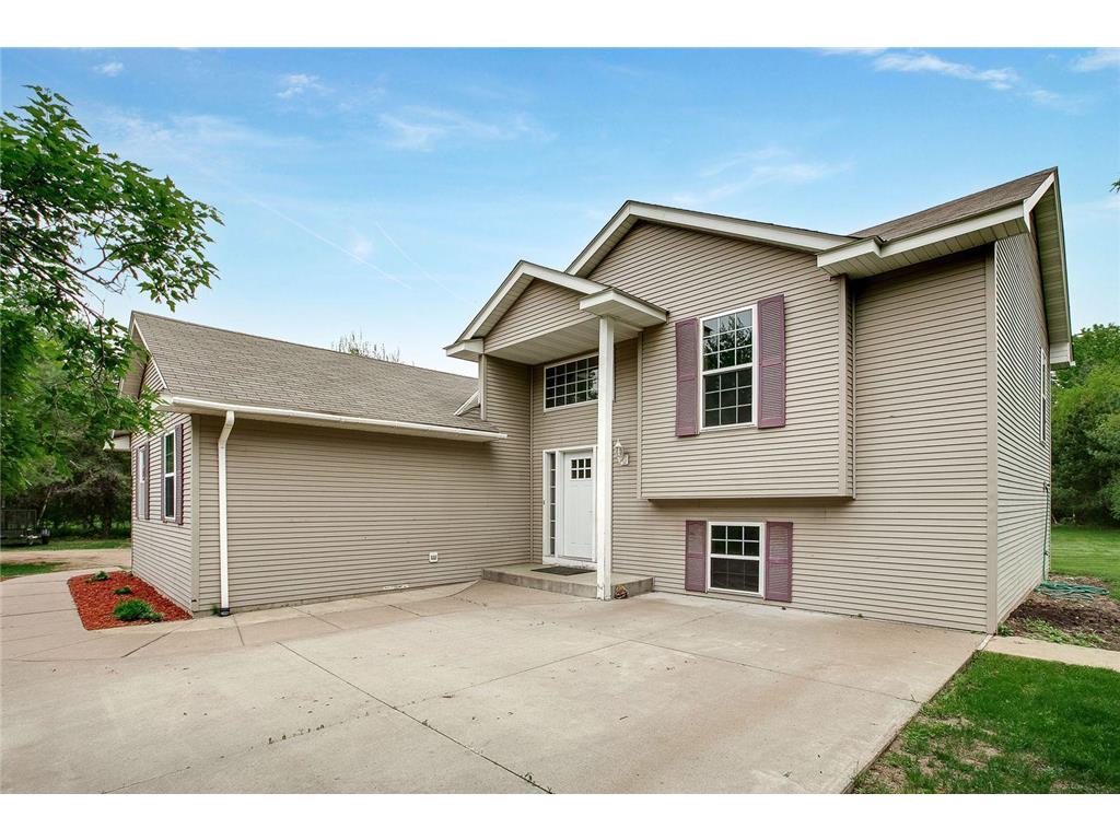 8480 380th Street North Branch MN 55056 6373928 image1