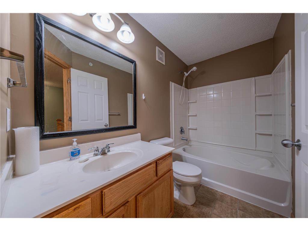 8483 Emery Parkway N Champlin MN 55316 6809748 image28