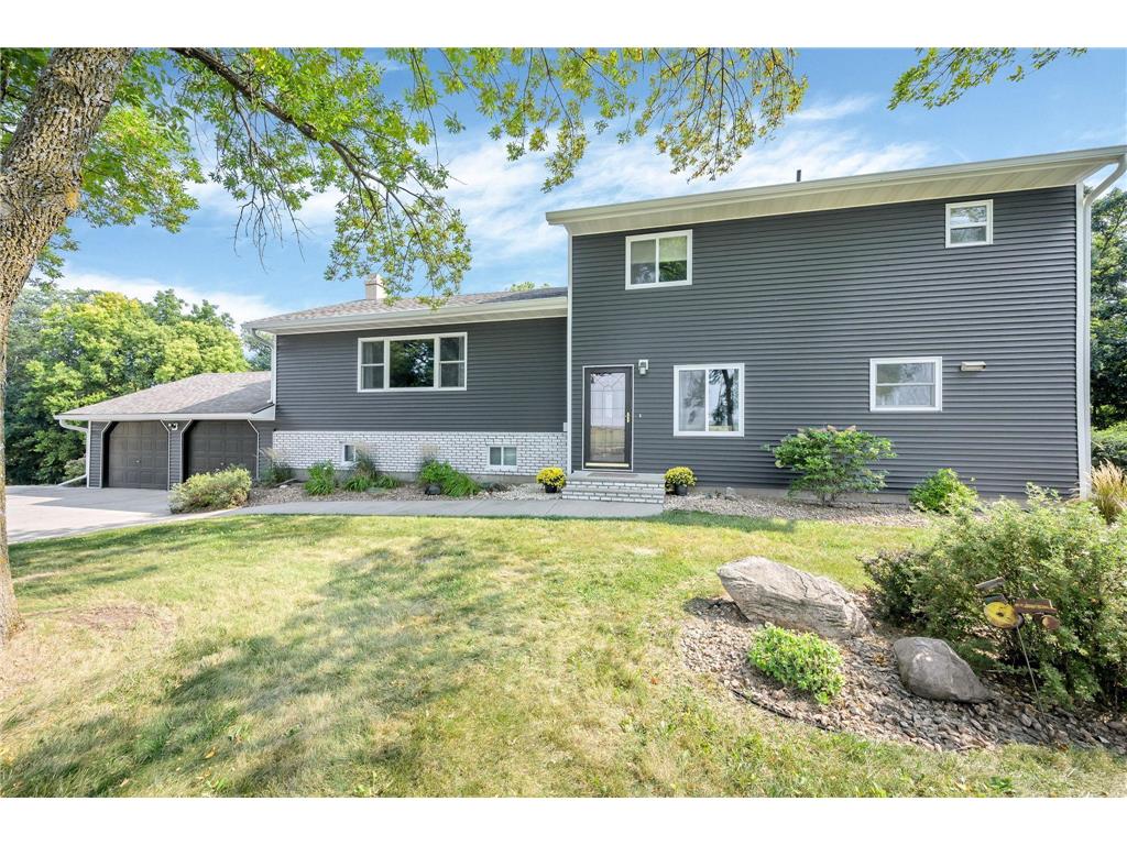 8488 377th Avenue Blue Earth MN 56013 6604351 image1