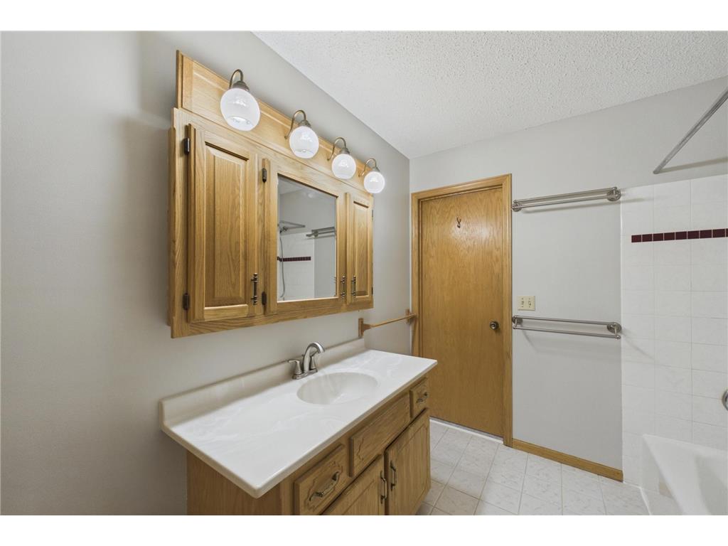 849 Windrow Drive Little Canada MN 55109 7067677 image15