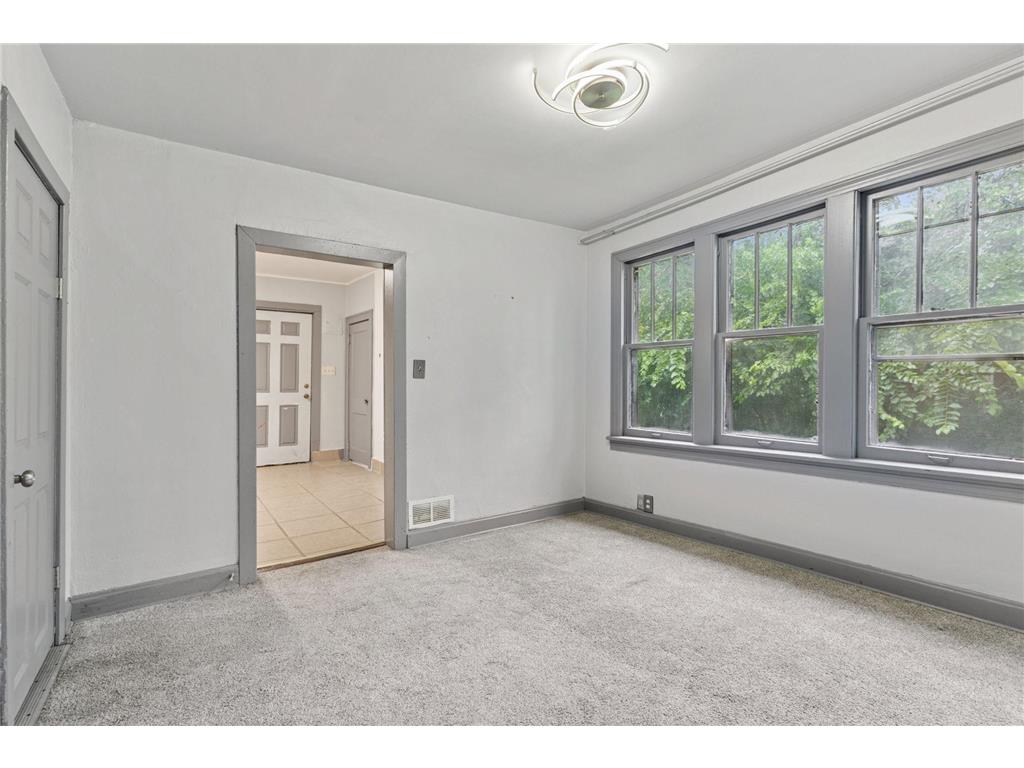 849 Woodbridge Street Saint Paul MN 55117 6753718 image2