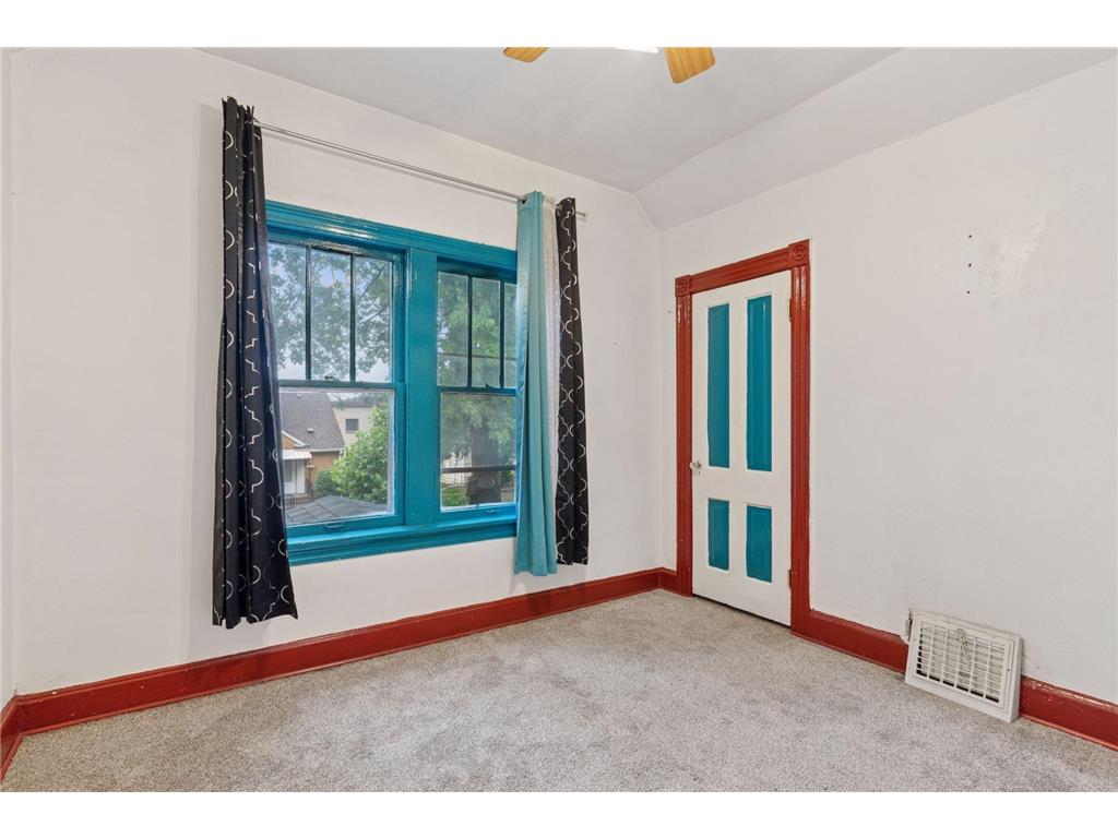 849 Woodbridge Street Saint Paul MN 55117 6753718 image24